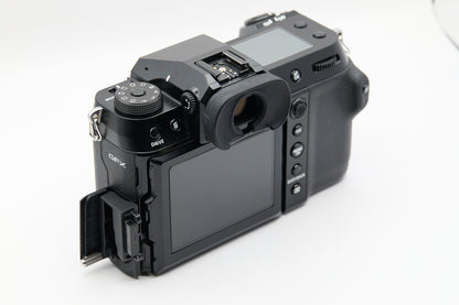 FUJIFILM GFX 100S